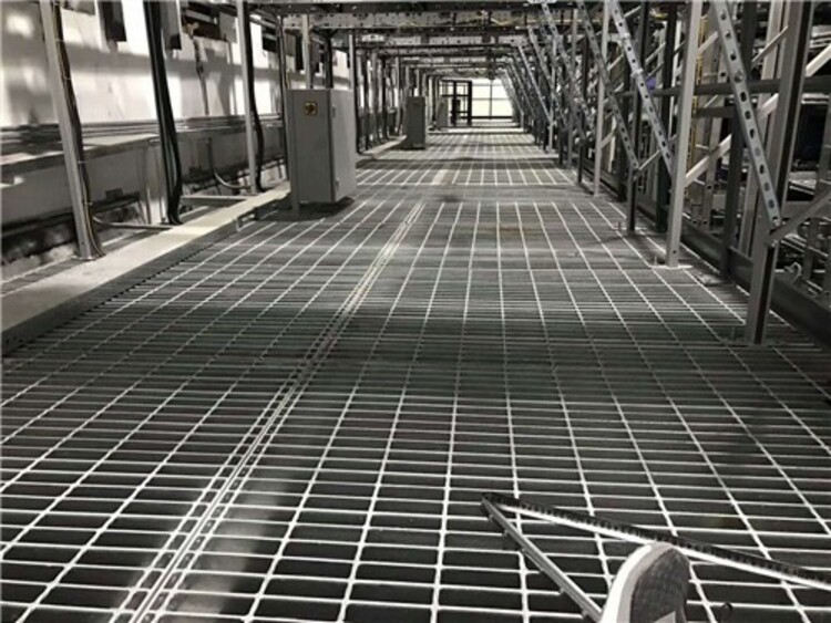 开云 开云体育APP江苏制造钢格栅板镀锌钢盖板沟盖板踏步板厂家钢梯踏步板(图1)