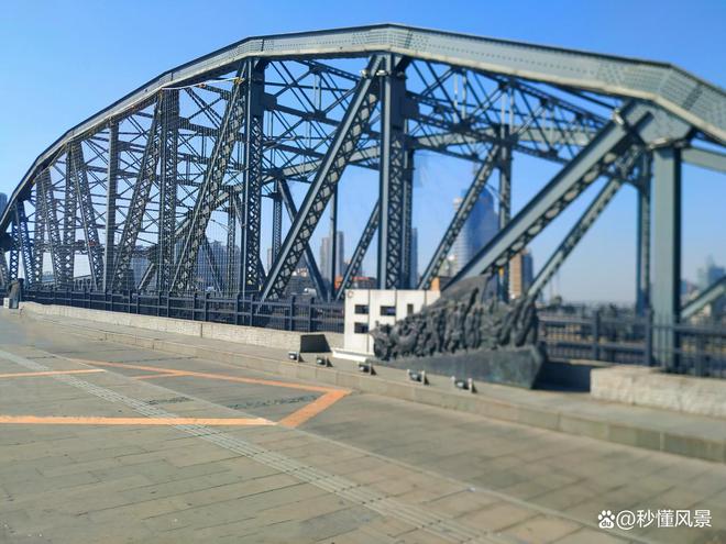 开云 开云体育官网中国第一座钢结构开合桥横跨广州珠江很多电视剧在此取景!(图2) 开云 开云体育官网中国第一座钢结构开合桥横跨广州珠江很多电视剧在此取景!(图2)