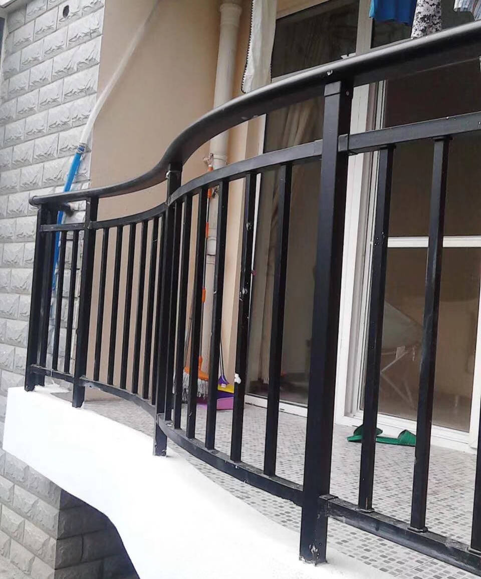 开云 开云体育平台锌钢护栏是不是镀锌钢(图1) 开云 开云体育平台锌钢护栏是不是镀锌钢(图1)