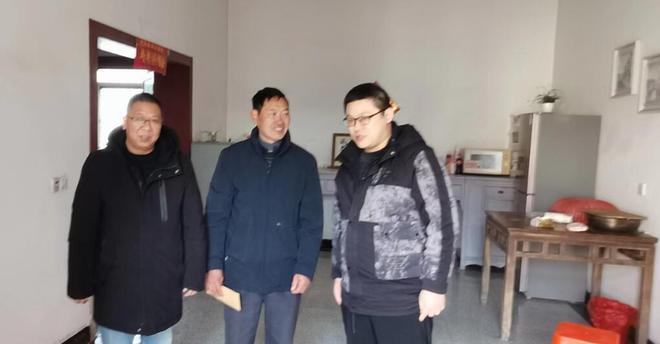“年前送温暖 真情暖人心”淮宁钢构开展春节送温暖走访慰问活动开云体育 开云平台(图4)