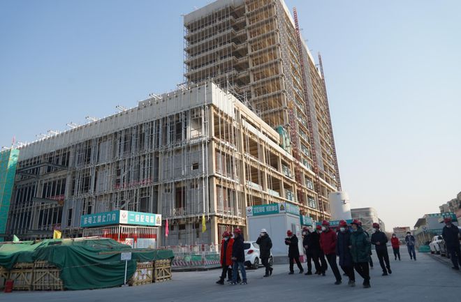 最高荣誉！积水潭回龙观院区二期扩建项目获中国钢结构金奖开云体育 开云平台(图1)