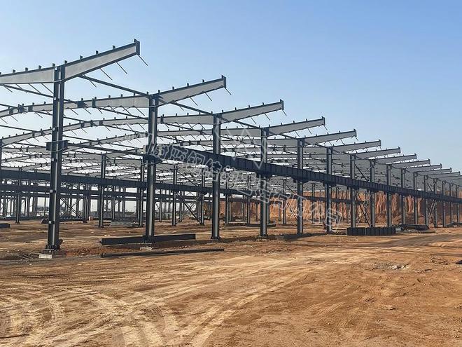 开云体育 开云平台蔚蓝钢构百科:钢结构工程中重钢和轻钢结构是怎么区分的(图2) 开云体育 开云平台蔚蓝钢构百科:钢结构工程中重钢和轻钢结构是怎么区分的(图2)