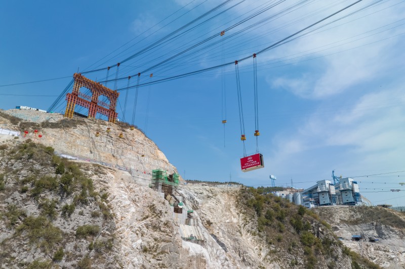 开云体育 kaiyun.com 官网入口【国资委】 东庄水利枢纽坝后泾河大桥开始钢结构吊装拼接(图1) 开云体育 kaiyun.com 官网入口【国资委】 东庄水利枢纽坝后泾河大桥开始钢结构吊装拼接(图1)
