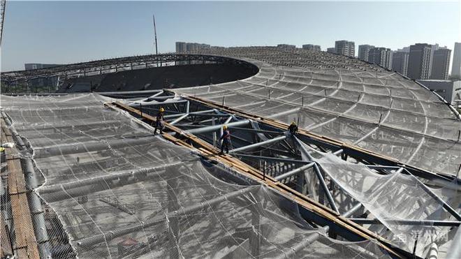 开云 开云体育滨州“鸟巢”主体钢结构已完成施工 预计今年10月底前交付使用(图1)