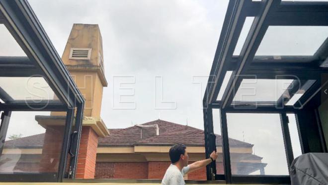 伸缩移动阳光房与玻璃阳光房有什么Kaiyun 开云区别?(图1) 伸缩移动阳光房与玻璃阳光房有什么Kaiyun 开云区别?(图1)