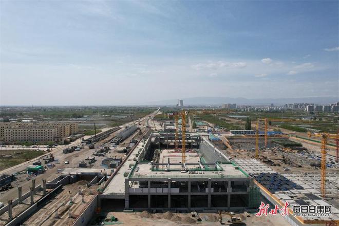 开云 开云体育兰张三四线铁路武威东站站房加紧建设(图1) 开云 开云体育兰张三四线铁路武威东站站房加紧建设(图1)