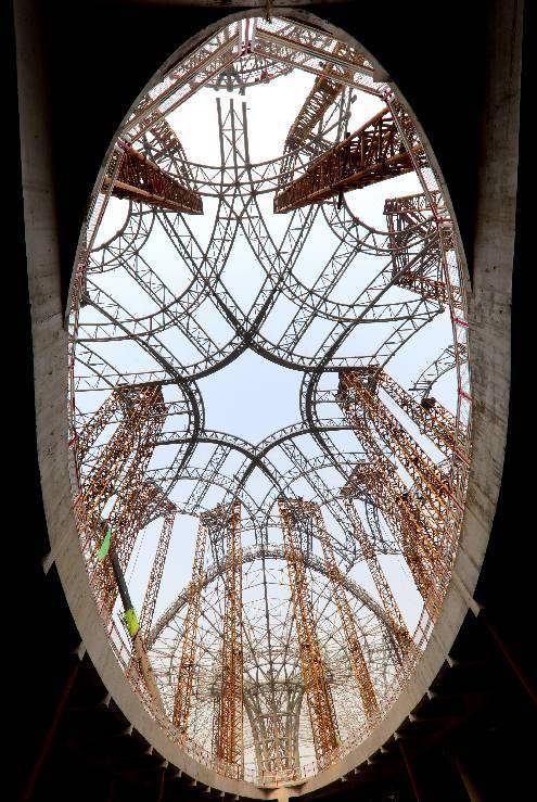 开云体育 开云官网比鸟巢还牛逼的世界上最大钢结构建筑诞生了耗钢52万吨!体积约44个足球场!(图9) 开云体育 开云官网比鸟巢还牛逼的世界上最大钢结构建筑诞生了耗钢52万吨!体积约44个足球场!(图9)