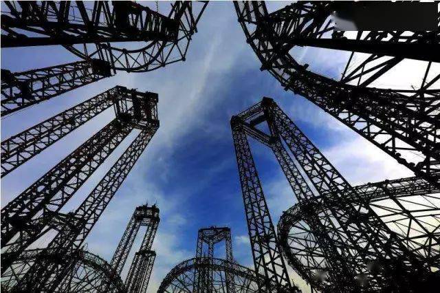 开云体育 开云官网比鸟巢还牛逼的世界上最大钢结构建筑诞生了耗钢52万吨!体积约44个足球场!(图5) 开云体育 开云官网比鸟巢还牛逼的世界上最大钢结构建筑诞生了耗钢52万吨!体积约44个足球场!(图5)