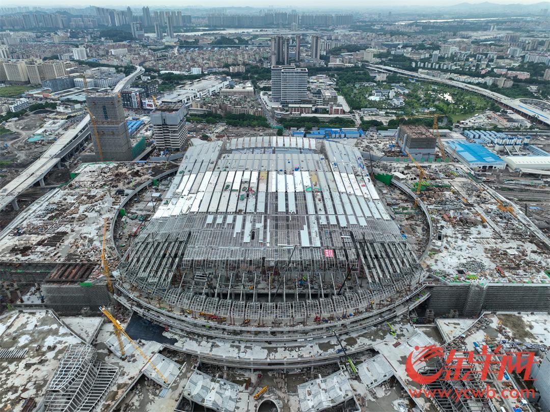 开云 开云体育官网超十万吨站房钢结构整体完工！新建广州白云站全面封顶(图5)
