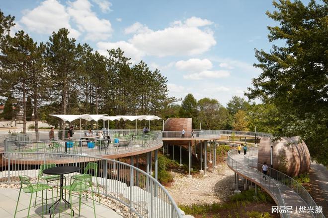 膜结构丨加拿大宏利总部外景观改造开云体育 开云官网(图6)