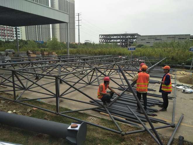 开云体育 Kaiyun.com 官网入口正流行的网架钢结构建筑优势(图1)