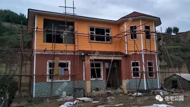 2套农村轻钢别墅合集造价15万到31万哪个更实用？开云体育 开云官网(图4)