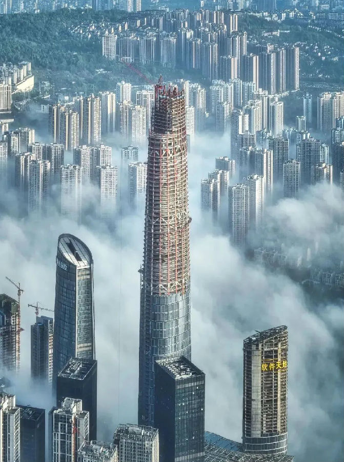 458米重庆在建第一高楼封顶 中国建筑刷新开云体育 开云平台山城天际线(图1)
