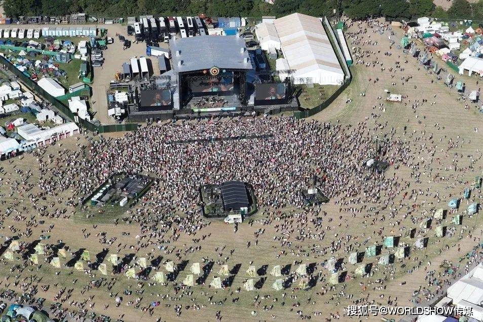Kaiyun 开云体育全球最大露天音乐节：2023 Glastonbury 数十万乐迷忘情狂欢！(图12)