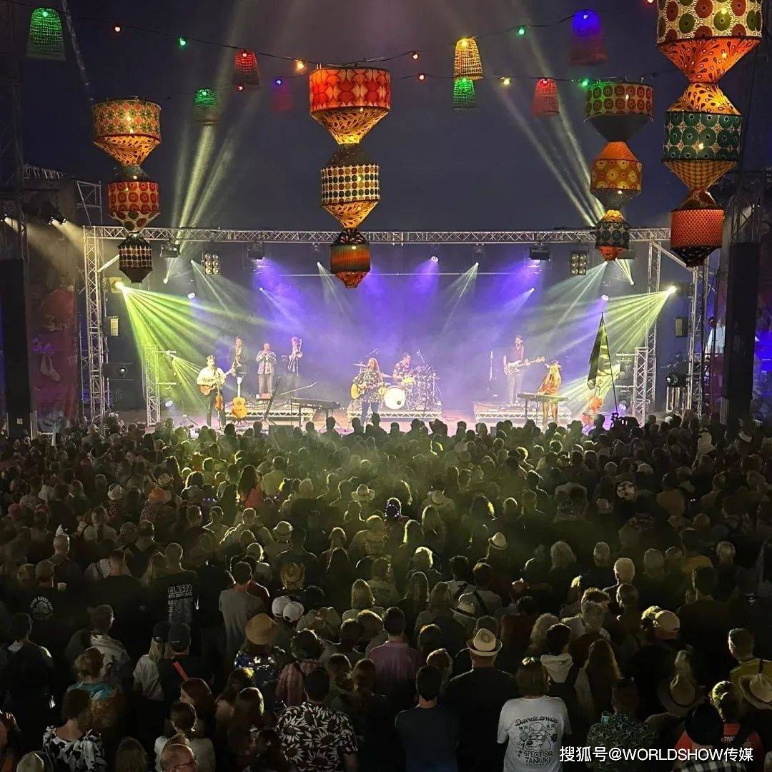 Kaiyun 开云体育全球最大露天音乐节：2023 Glastonbury 数十万乐迷忘情狂欢！(图18)