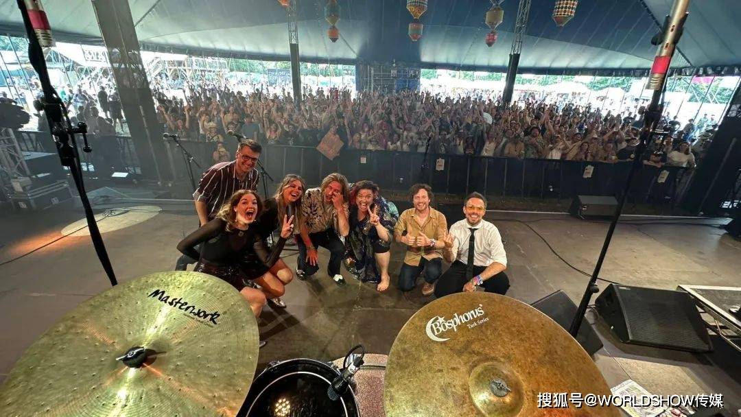 Kaiyun 开云体育全球最大露天音乐节：2023 Glastonbury 数十万乐迷忘情狂欢！(图19)