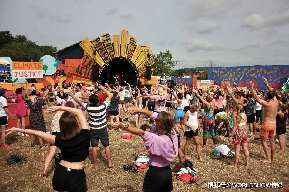 Kaiyun 开云体育全球最大露天音乐节：2023 Glastonbury 数十万乐迷忘情狂欢！(图21)