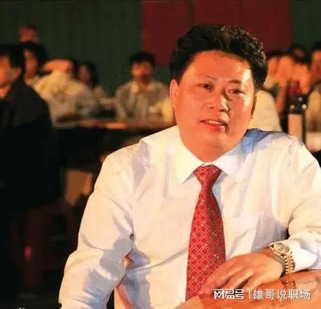 Kaiyun 开云体育草根富豪邱启光：15岁搬砖30岁发迹46岁破产中间捐了1千万(图9)