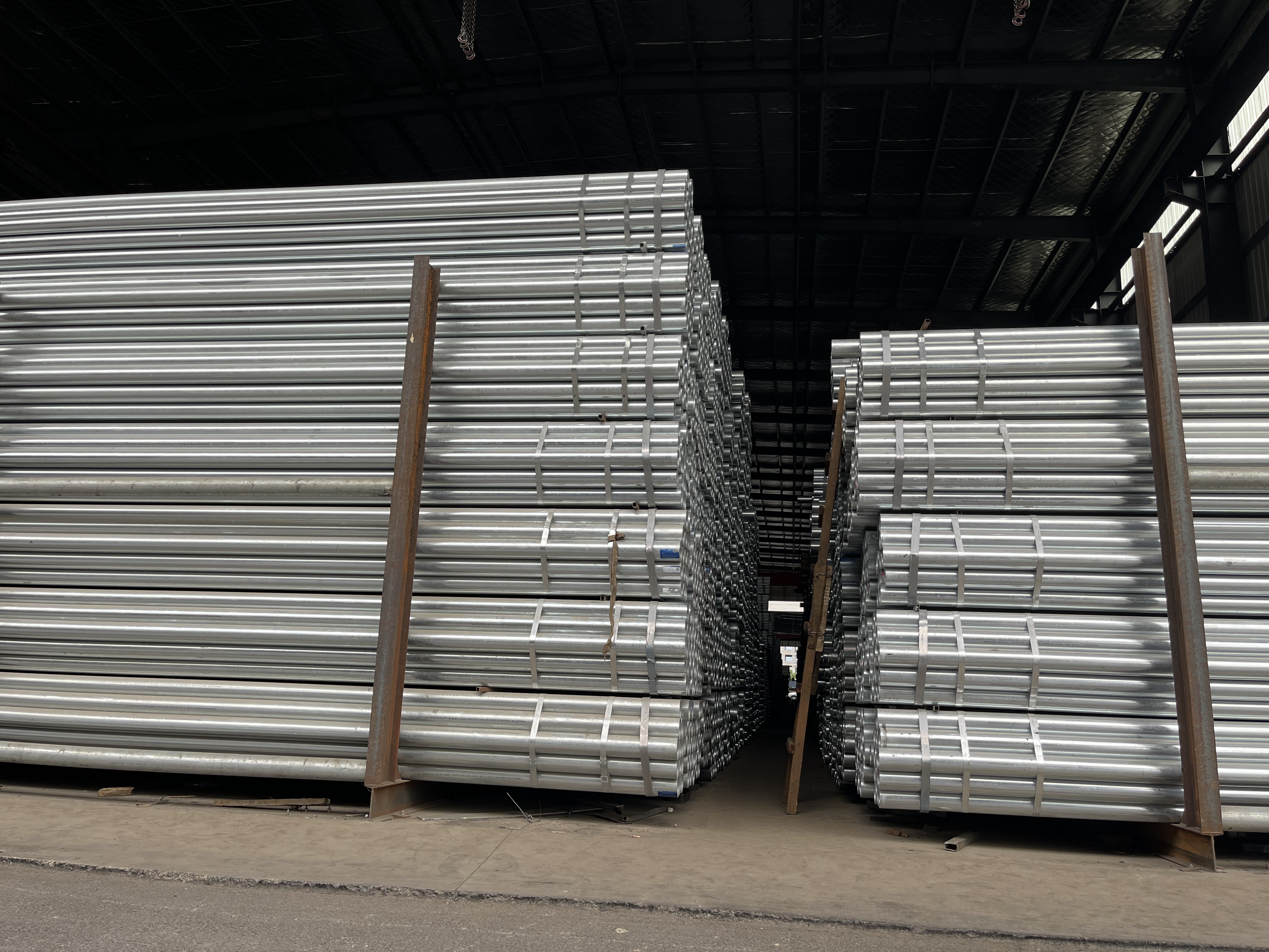 开云体育 Kaiyun.com 官网入口镀锌管的使用寿命是多久怎么提升镀锌钢管的使用寿命?(图1) 开云体育 Kaiyun.com 官网入口镀锌管的使用寿命是多久怎么提升镀锌钢管的使用寿命?(图1)