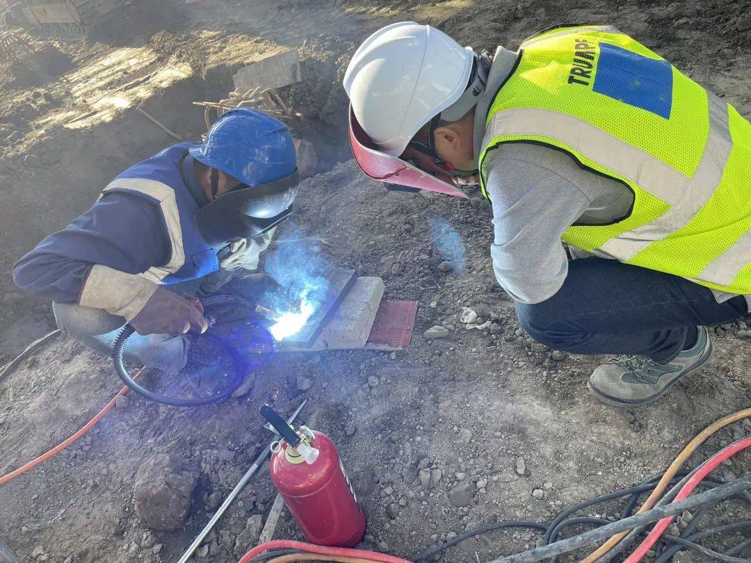 钢结构厂房的搭开云体育 开云官网建和安装步骤(图1)