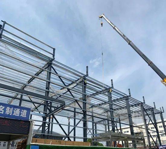 钢结构厂房的搭开云体育 开云官网建和安装步骤(图3)