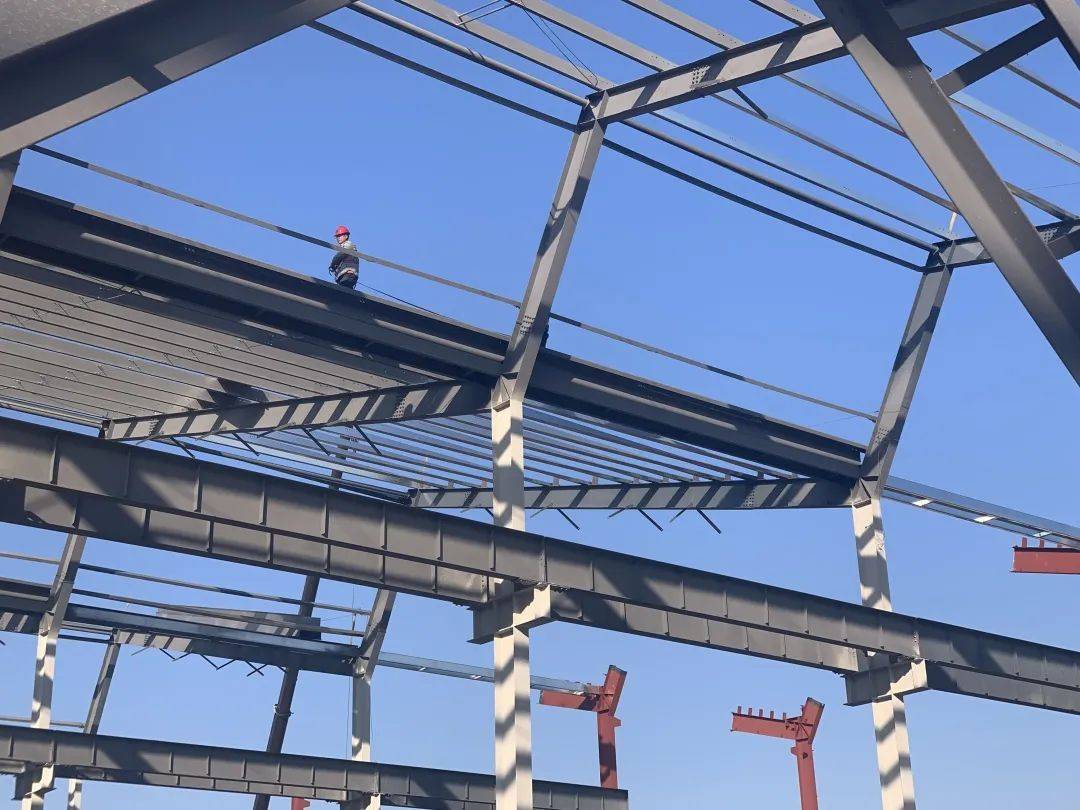 钢结构厂房的搭开云体育 开云官网建和安装步骤(图4)