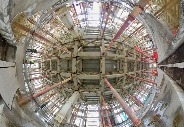 开云体育 开云官网建筑结构丨4万吨“钢伞骨”撑起超大无柱空间——国家会议中心二期即将亮相(图4)